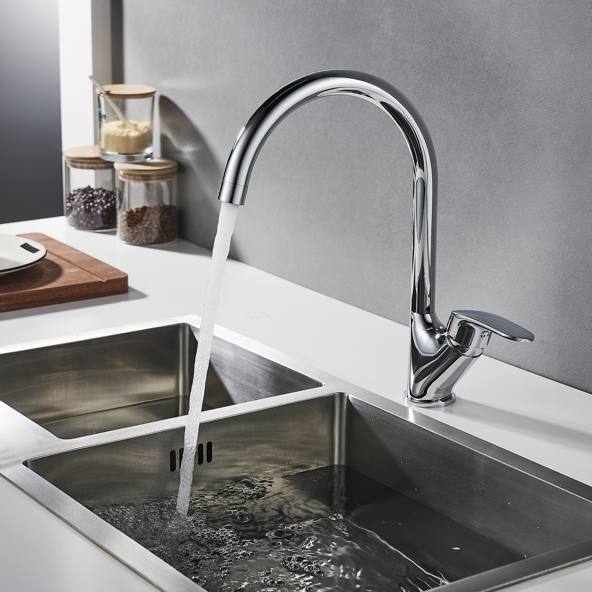 Смеситель Rossinka RS45-23 для кухни с поворотным изливом, хром